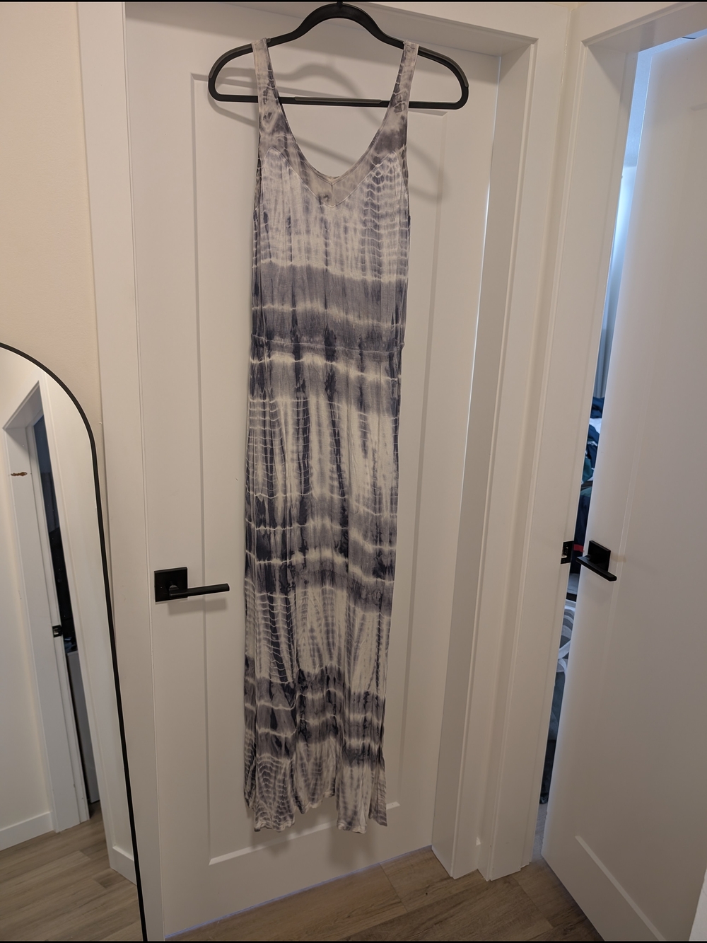 Red Haute Blue Tie-Dye Maxi Dress - Size M
